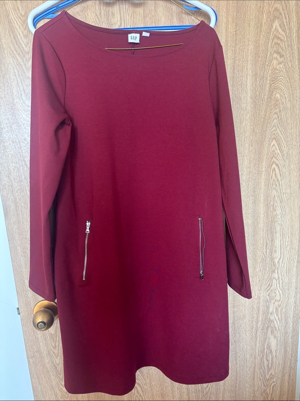 GAP Women's Wine Long-Sleeve Shift Dress with Zip Pockets